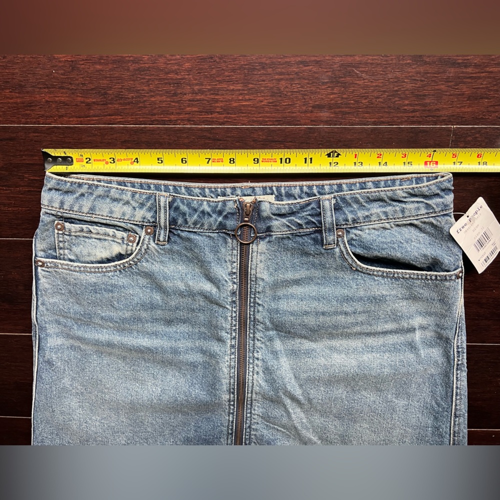 Free People We The Free Zip It Up Denim Mini Skirt A-Line Frayed Hem 31 NWT - Picture 7 of 12